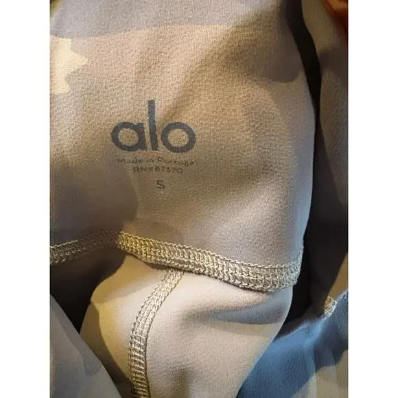 Alo vapor leggings high waisted putty camo yoga size small - Picture 9 of 9